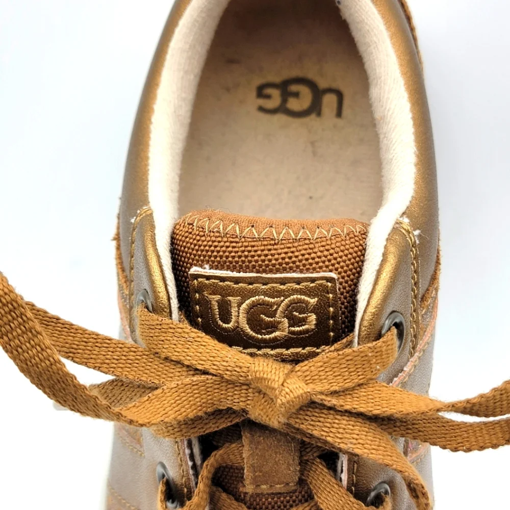 LIKE NEW!!! Ugg Kids' Marcus Sneaker Glitter‎ Leopard. SIZE 3. #1163